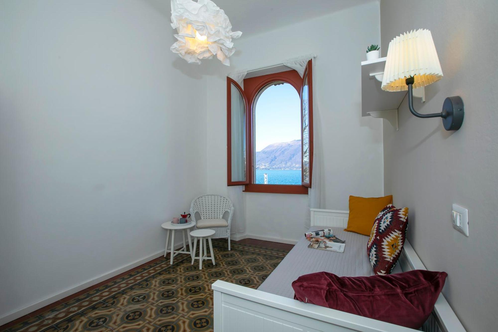 Residenza Gardenia Lake View Luino Center - Happy Rentals Kültér fotó