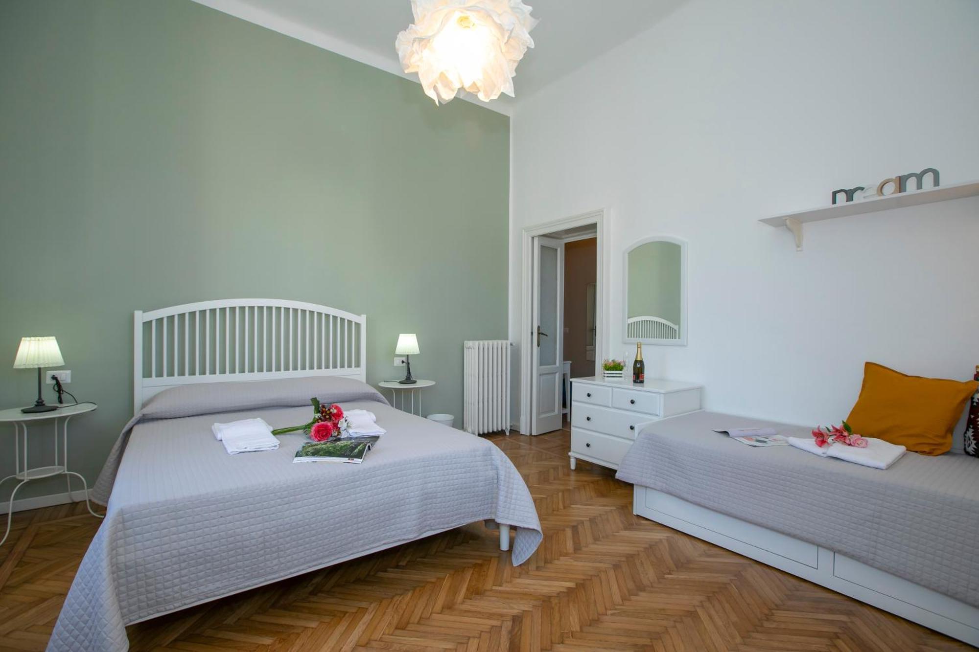 Residenza Gardenia Lake View Luino Center - Happy Rentals Kültér fotó